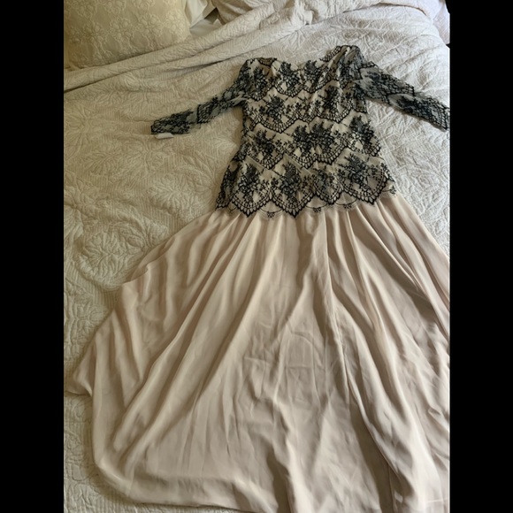 Alex Evenings lace chiffon gown - Picture 6 of 9